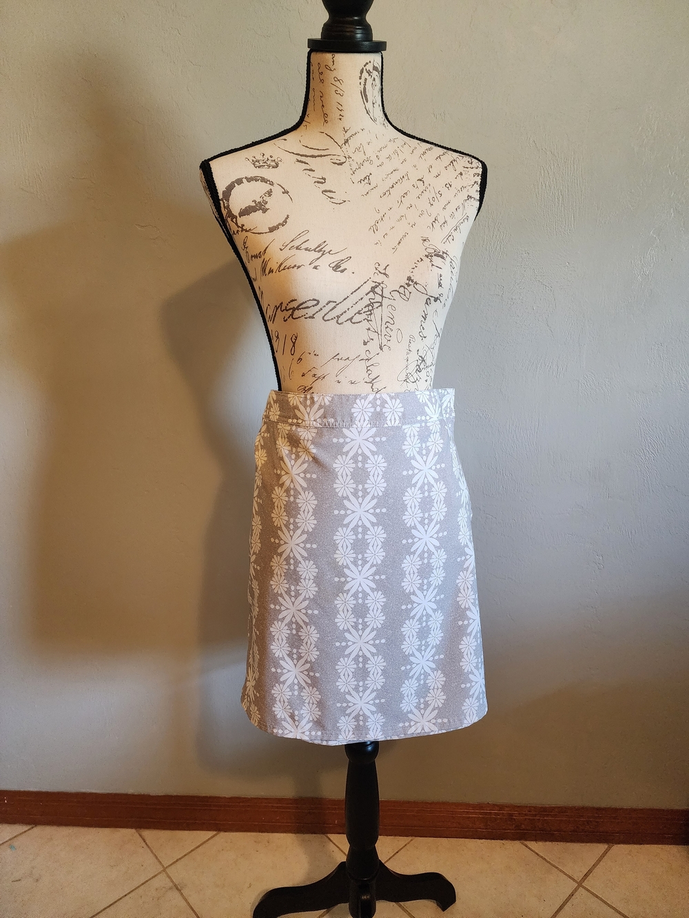Ripskirt Hawaii Boho Lei Grey Swim Cover Skirt